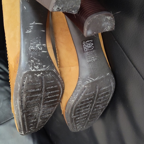 Beige heel shoes - Picture 4 of 5